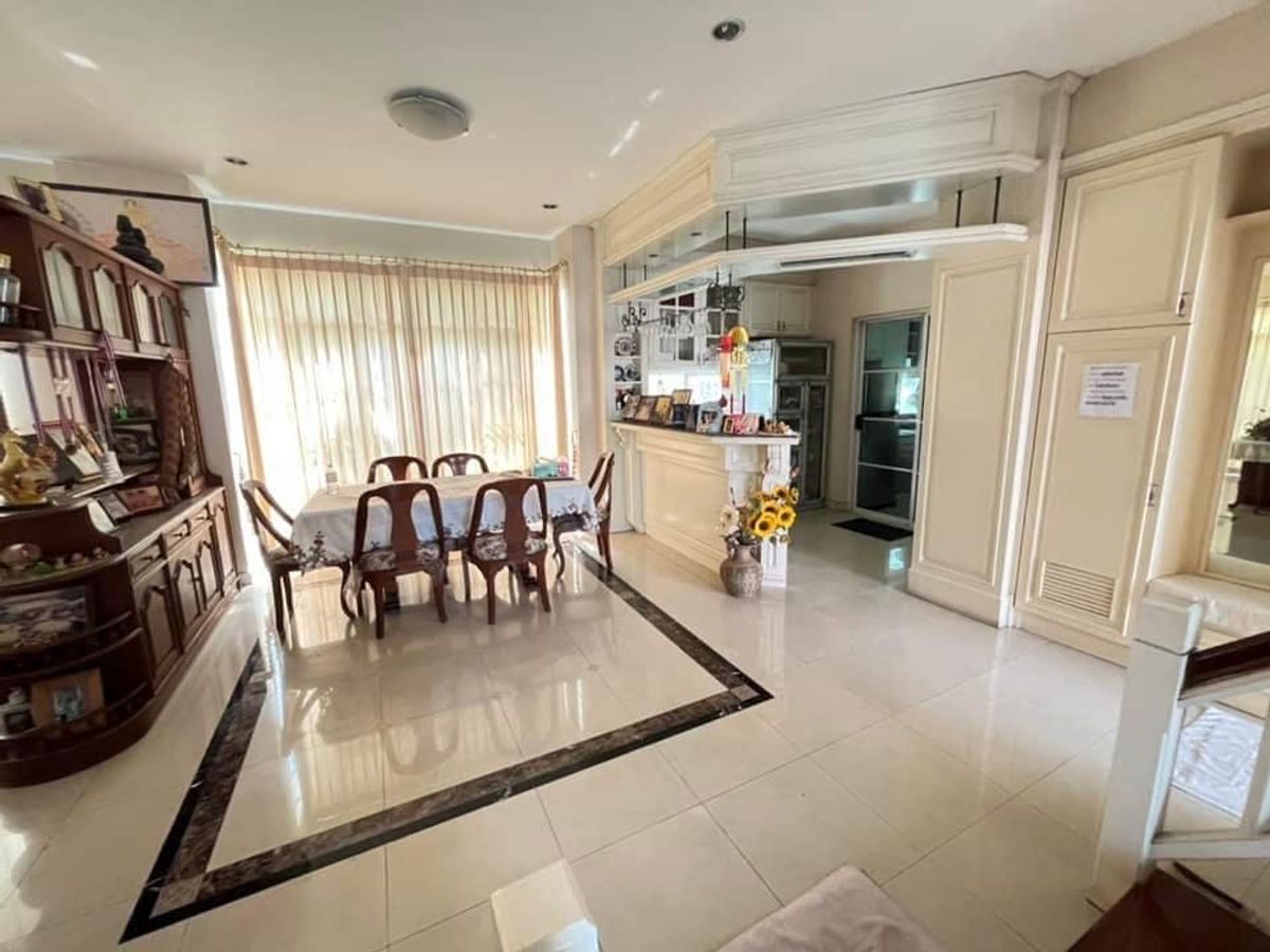 🌳🏡 บ้านเดี่ยวหรู ลดาวัลย์ เฉลิมพระเกียรติ ร.9! ใกล้สวนหลวง ร.9 บรรยากาศร่มรื่น เป็นส่วนตัว พร้อมประตูรีโมท 🌳🏡 บ้านเดี่ยวหรู ลดาวัลย์ เฉลิมพระเกียรติ ร.9! ใกล้สวนหลวง ร.9 บรรยากาศร่มรื่น เป็นส่วนตัว พร้อมประตูรีโมท