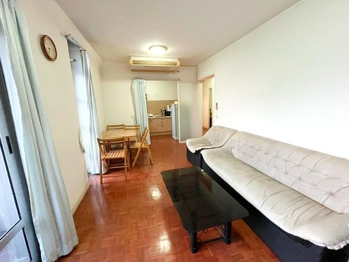 For sale, best price, Victoria Lake View Condo, Muang Thong Thani, 6th floor, size 53 sq m., 2 bedrooms, 1 bathroom.