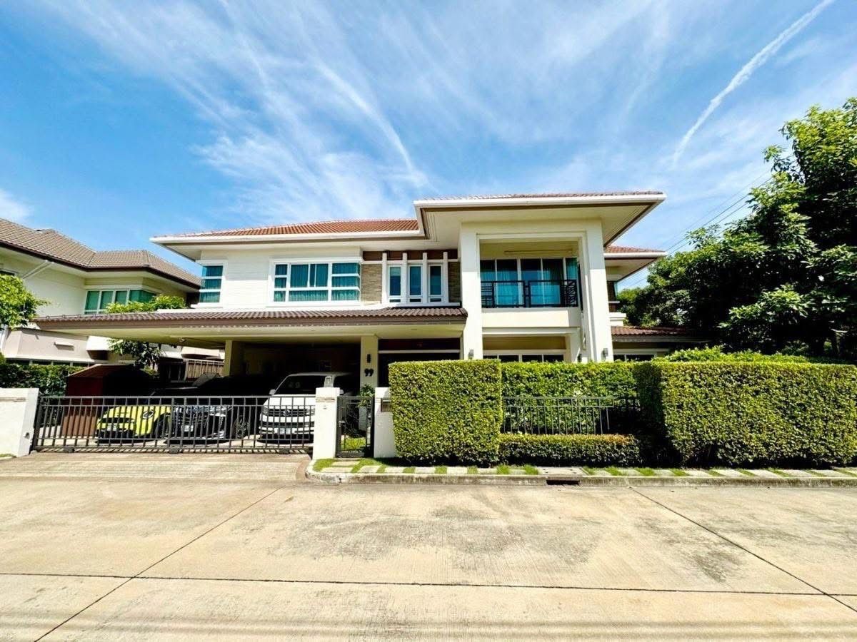 ขาย บ้านหรู หลังมุม เลขที่ 99 บางกอก บูเลอวาร์ด ราชพฤกษ์ – พระราม 5 (2) ขาย บ้านหรู หลังมุม เลขที่ 99 บางกอก บูเลอวาร์ด ราชพฤกษ์ – พระราม 5 (2)