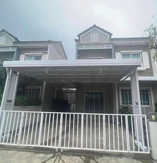 ✨ Beautiful Single House in a Prime Location Near Mega Bangna 3 Bedrooms, Fully Furnished Convenient access to expressway & BTS, great location for easy commuting