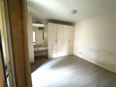 (A033609) Pipat Place