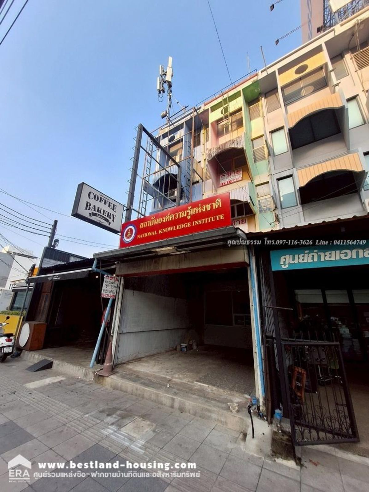 ขายถูกอาคารพาณิชย์ 1 คูหา, 4ชั้น, พื้นที่ 30ตรว. อยู่เรียบแนวถนนรัชดาภิเษก ตรงข้ามศาลอาญากรุงเทพ อาคารตั้งอยู่ด้านหน้าประตูทางเข้ามหาวิทยาลัยราชภัฏจันทรเกษม ทำเลทองใจกลางเมือง เหมาะสำหรับการทำธุรกิจต่างๆ, สำนักงาน, ร้านค้า และโชว์รูม – รูปที่ 3