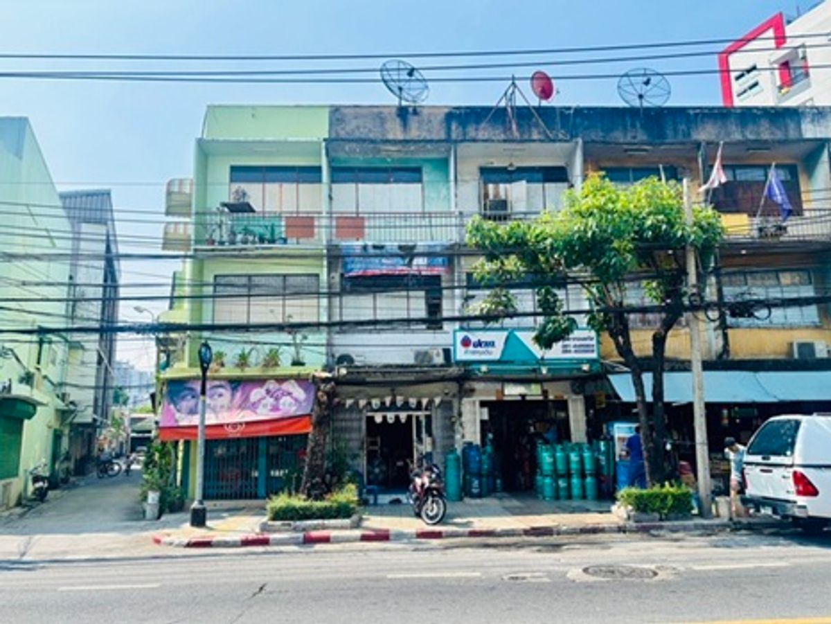 ขาย อาคารพาณิชย์ ติดถนนจันทน์ ขาย อาคารพาณิชย์ ติดถนนจันทน์
