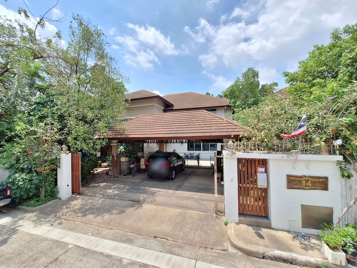 Detached house behind the corner of the village of Taire Ramkhamhaeng 118 Intersection 46 Wide Road Convenient to travel Detached house behind the corner of the village of Taire Ramkhamhaeng 118 Intersection 46 Wide Road Convenient to travel
