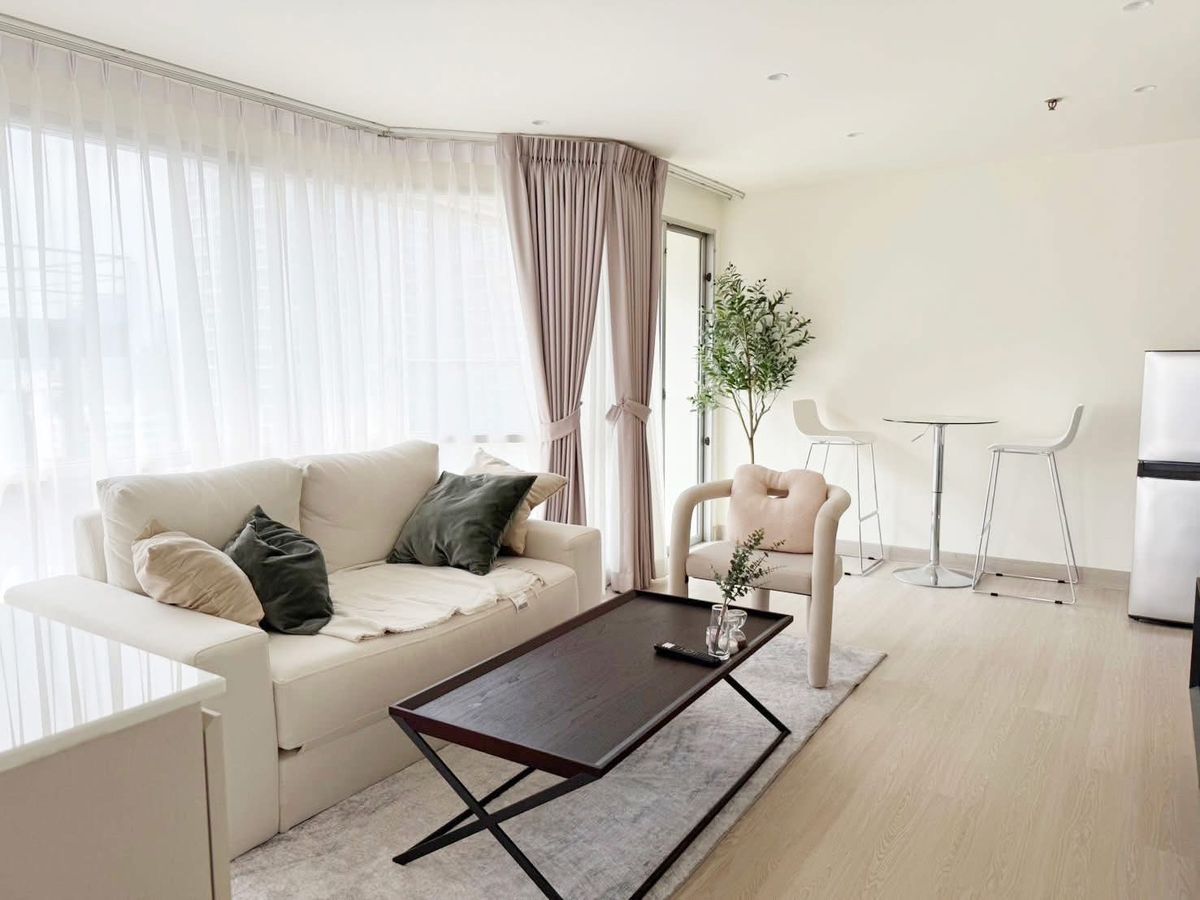 ✨ For Sale: Sukhumvit SuiteCondo ✨ 💰 Only 5,750,000 THB