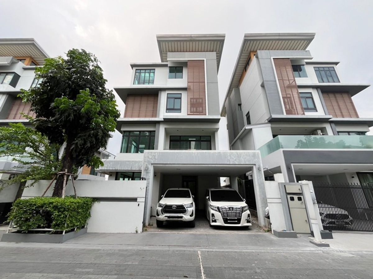 4-Storey Detached House with Private Pool at H-Cape Minera 4-Storey Detached House with Private Pool at H-Cape Minera