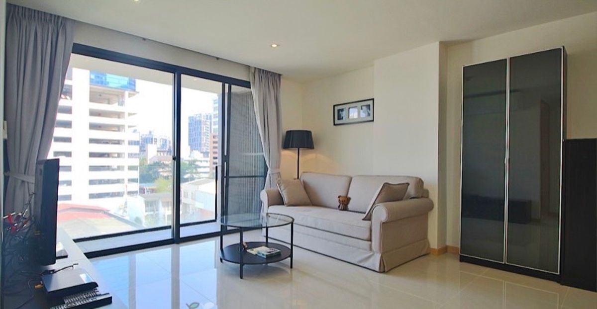 📢👇Low-rise condo.Unaffected by the incident, also inspected by an engineer, result is safe.Corner unit, fully furnished, unblocked view. 📢👇Low-rise condo.Unaffected by the incident, also inspected by an engineer, result is safe.Corner unit, fully furnished, unblocked view.