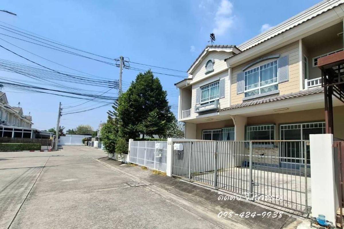 Rent a Townhouse 24 sq.w., Indie, Bang Yai, has 4 m. Rent a Townhouse 24 sq.w., Indie, Bang Yai, has 4 m.