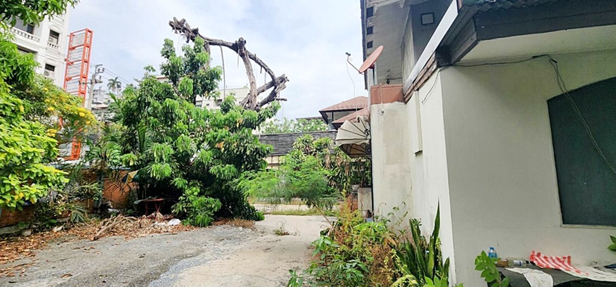 พื้นที่บ้านให้เช่า 300 ตรว. ใกล้ BTS ทองหล่อ – รูปที่ 2