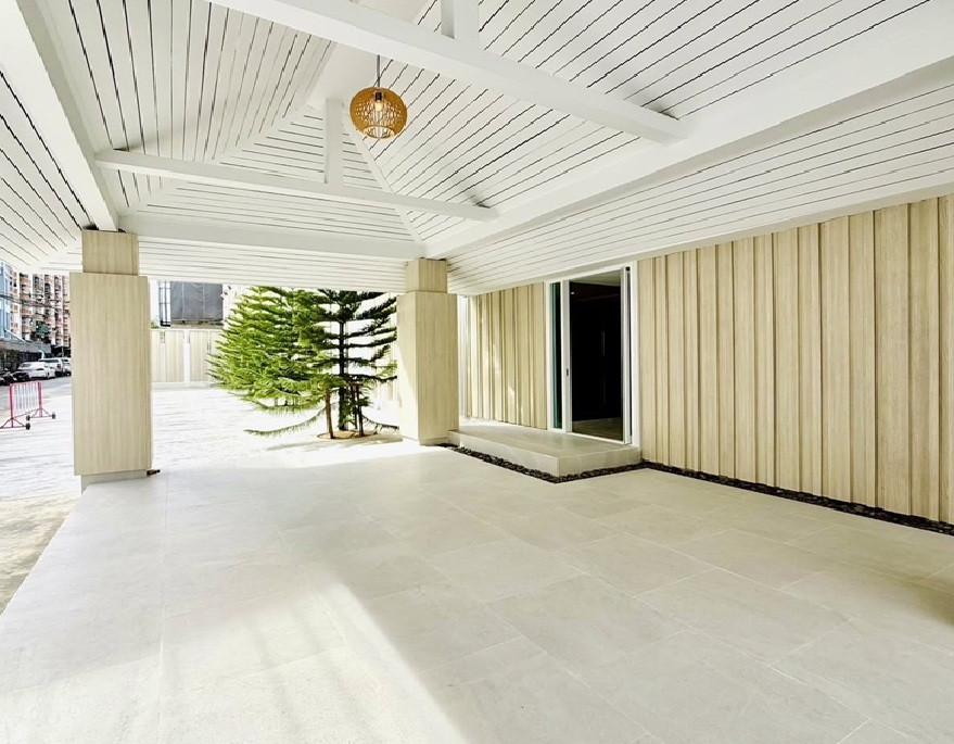 For Rent ให้เช่าอาคารสำนักงาน / Office / พื้นที่ ชั้น 1 เท่านั้น / ซอยปรีดีพนมยงค์ 14 สุขุมวิท 71 / อาคารพื้นที่ใช้สอย 480 ตารางเมตร / จอดรถ 10 คัน / ตกแต่งสวยมาก / เหมาะ คลีนิค , สปา , สำนักงาน , online , อื่น ๆ – รูปที่ 3