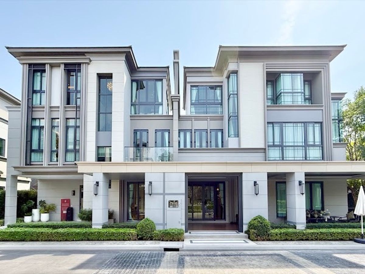 🏛️✨Baan Klang Muang Classe รัชดา - ลาดพร้าว บ้านแฝด 3 ชั้น ขนาด 234 ตร.ม. 47.7 ตร.ว. | 3 ห้องนอน 4 ห้องน้ำ 2 ที่จอด เริ่ม 19.9 MB ติดต่อนัดชม Tel.0922635410 (เอิร์ธ) 🏛️✨Baan Klang Muang Classe รัชดา - ลาดพร้าว บ้านแฝด 3 ชั้น ขนาด 234 ตร.ม. 47.7 ตร.ว. | 3 ห้องนอน 4 ห้องน้ำ 2 ที่จอด เริ่ม 19.9 MB ติดต่อนัดชม Tel.0922635410 (เอิร์ธ)