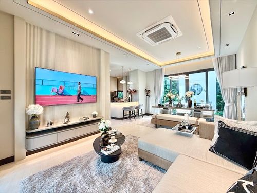 Baan Klang Muang Classe Ratchada -Ladprao ✨ 3 -story twin house, size 234 sq.m. 47.7 sq.w. | 3 bedrooms, 4 bathrooms, 2 parking spaces, starting at 21.9 MB. Contact Tel.0922635410 (Earth)