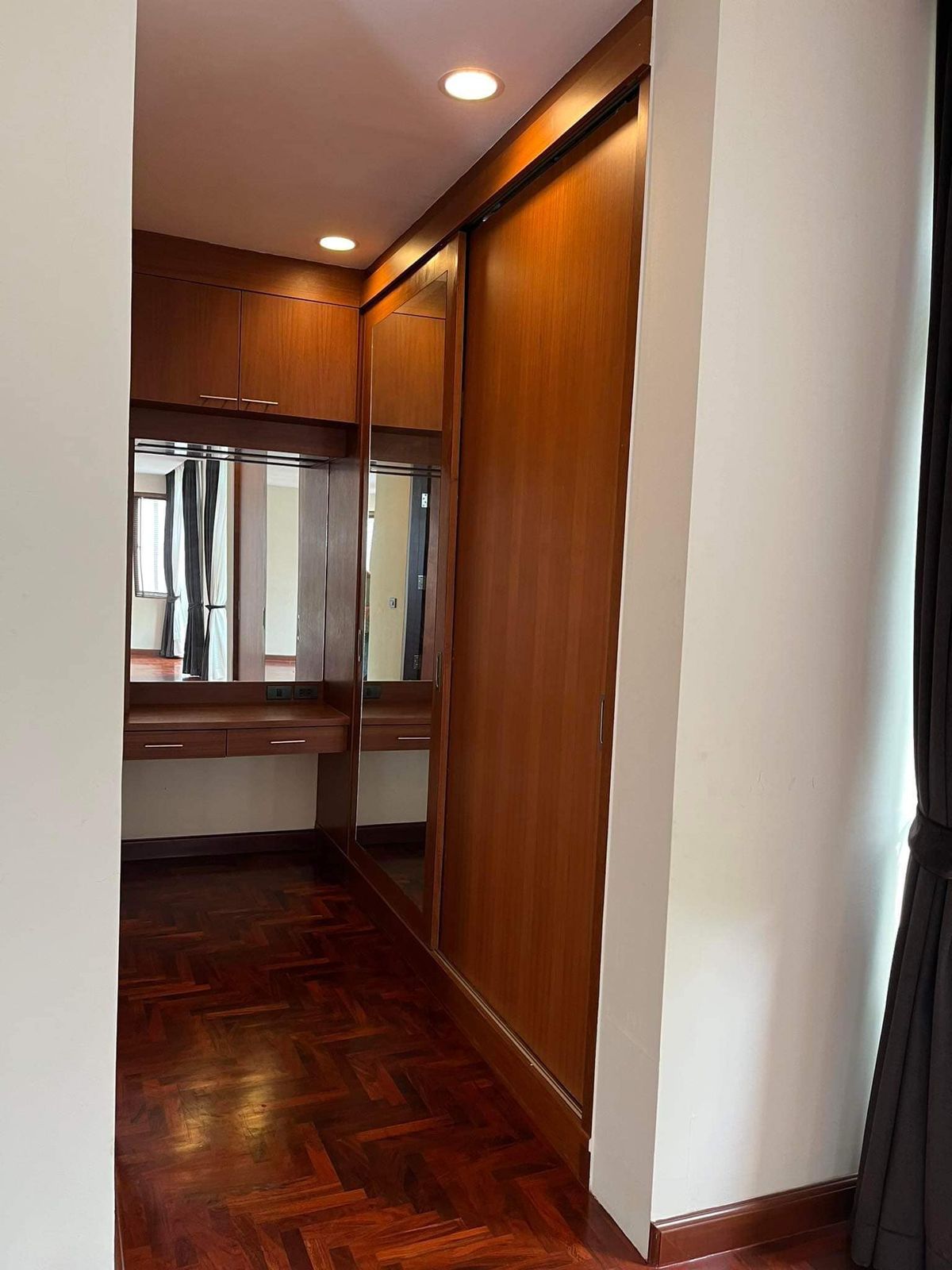 🏠 ให้เช่าบ้านเดี่ยว 3 ชั้น Pool Villa ⭐️ โครงการ em villas by wynn suite @ sukhumvit24  Pool Villa – รูปที่ 3