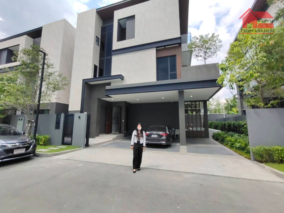 ให้เช่าบ้านเดี่ยว 3 ชั้นระดับ Luxury Pool Villa เนื้อที่ 80ตร.ว พื้นที่ใช้สอย 500ตร.ม  ถนนเลียบทางด่วนเอกมัย-รามอินทรา ราคาเช่า 250,000 บ/ด