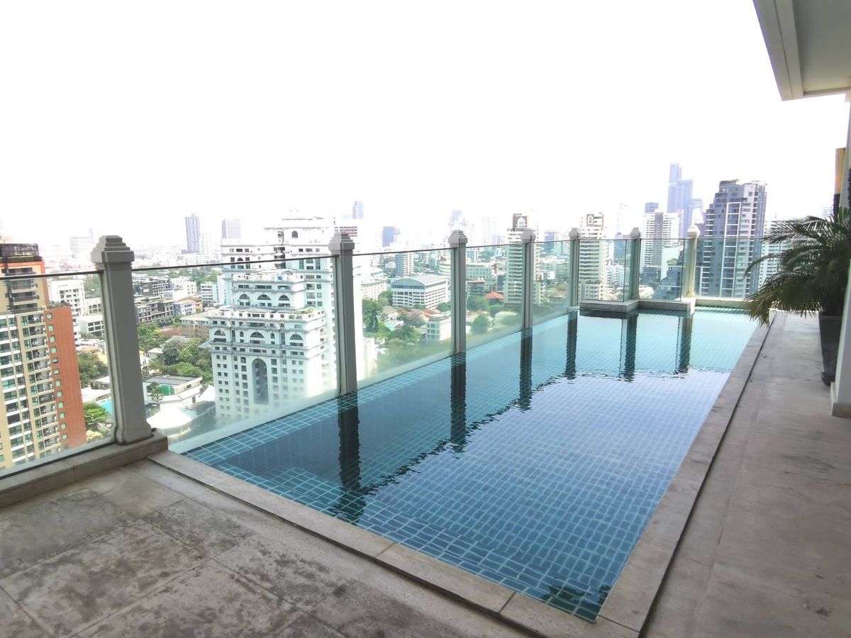 Le raffine 39: Duplex 3BED 4BATH + Maid 365SQM. + 36SQM. 3 Fixed Parking 72,000,000 AM: 0656199198 Le raffine 39: Duplex 3BED 4BATH + Maid 365SQM. + 36SQM. 3 Fixed Parking 72,000,000 AM: 0656199198