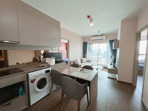 🧡 Ideo Sukhumvit 93 next to Bangchak Bangchak, large size, size 53.00 sqm. 2 bedrooms, 2 bathrooms, great value 📍 Only 6.5 million 📍 View of the city, the atmosphere is cool. Suitable for the lofs in the city of the city.