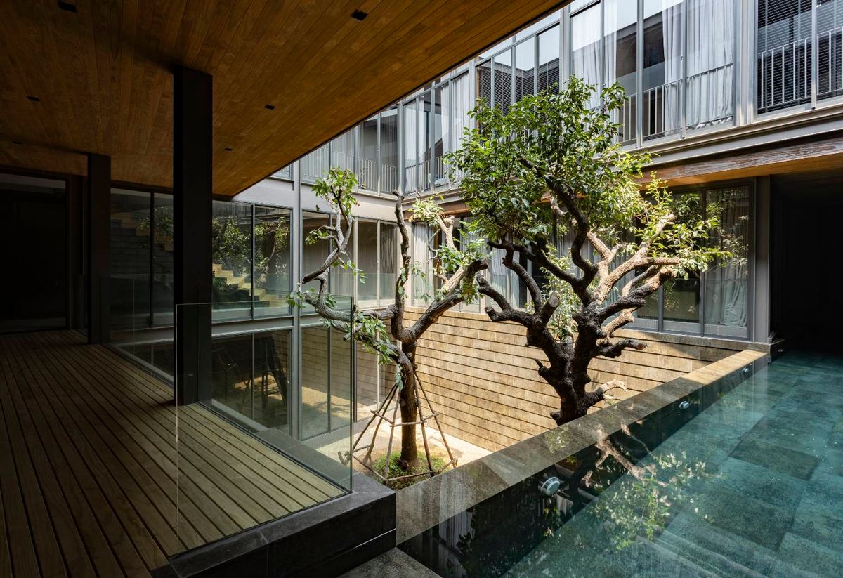 บ้านสวย สไตล์ไม่ซ้ำใคร : บ้านเดี่ยว 3 ชั้น พร้อมสระว่ายน้ำและลิฟต์ ในซอยพหลโยธิน 35 ( บนที่ดิน 100 ตารางวา ) – รูปที่ 2