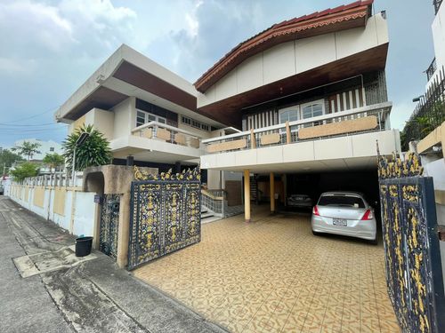 ♦ Prime Location ♦ ขายบ้านพร้อมที่ดิน 7 ห้องนอน 7 ห้องน้ำ 14.8 ตร.ว. ในซอยอินทมาระ | ใกล้ BTS สะพานควาย เพียง 600 เมตร