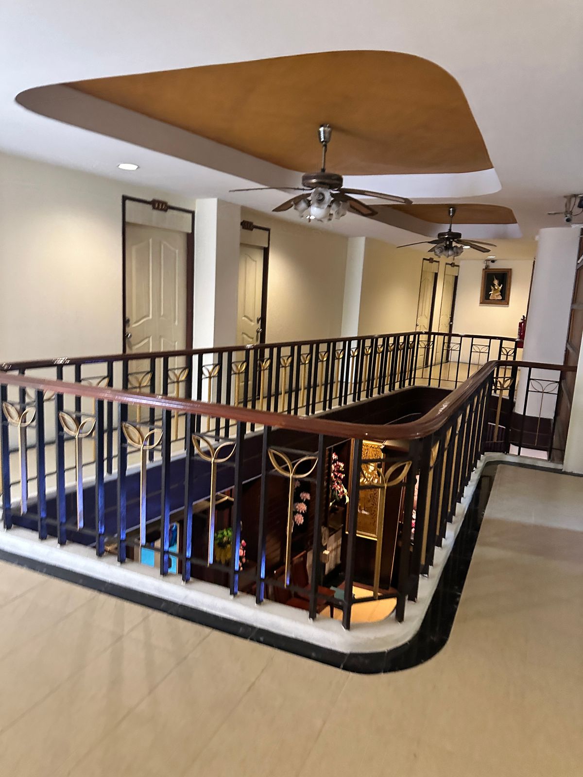 Selling hotels, Ramphutree Road Selling hotels, Ramphutree Road