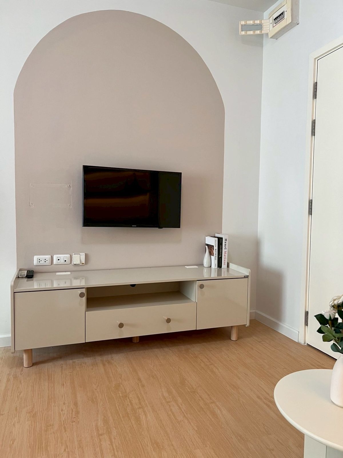 unio จรัญ 3  ห้องสวย Modern Classy  รีโนเวทใหม่หมด พื้น ครัวใหม่ – รูปที่ 4