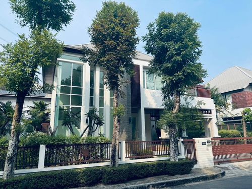 ❖ Stylish House ❖ บ้านเดี่ยว 2 ชั้น | ขนาด 95.00 ตร.ว พื้นที่ใช้สอย 380 ตร.ม. | 3 ห้องนอน 3 ห้องน้ำ 2 ที่จอดรถ | ใกล้ทางด่วนทางพิเศษเฉลิมมหานคร และ มอเตอร์เวย์, ม.รามฯ, Mega bangna