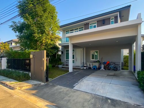 Mantana Motorway - New Krungthepkreetha / 3 Bedrooms (FOR SALE) AA346