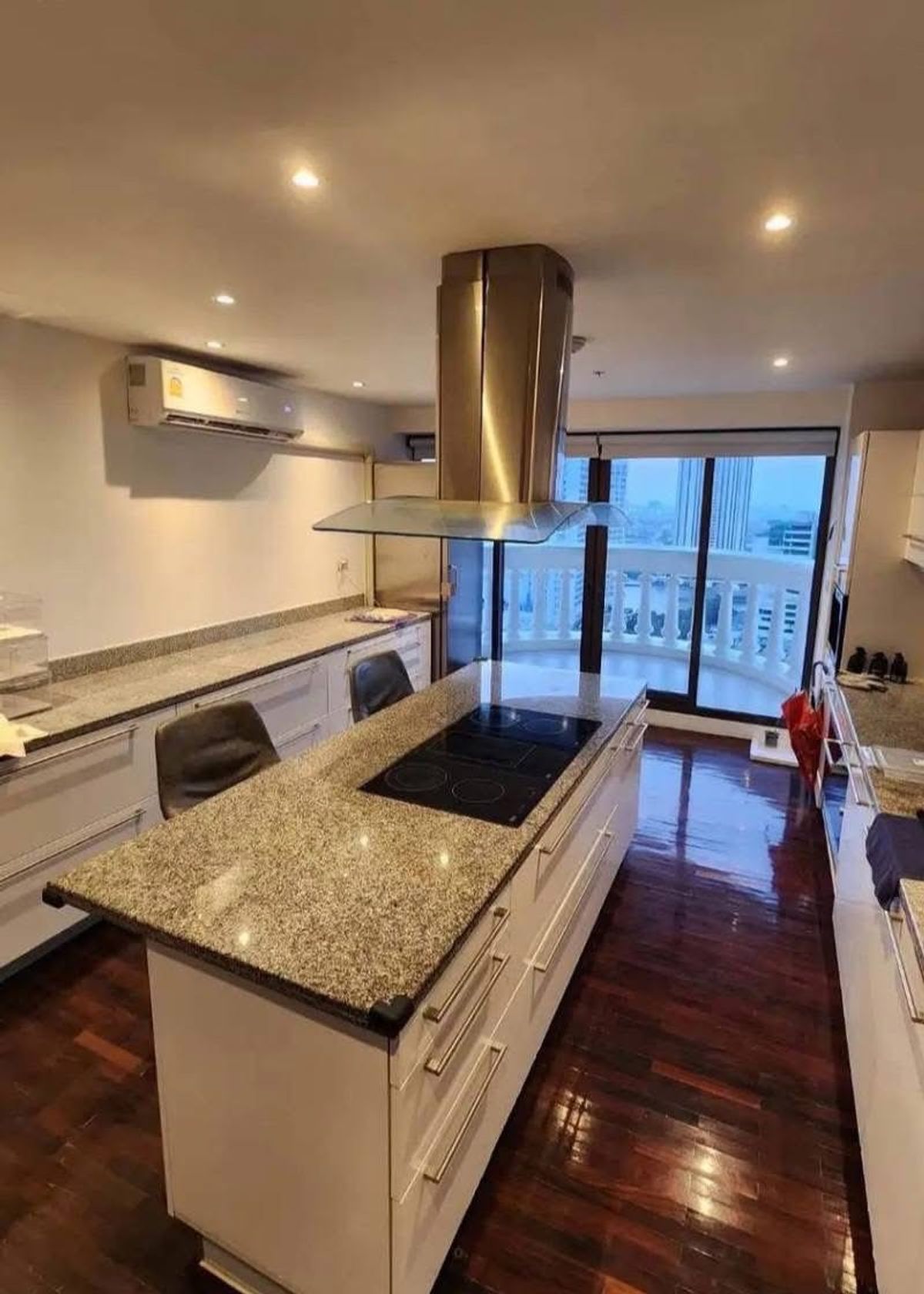 ♕ The Exclusive Luxury Penthouse River view ♕ ชั้น 15+ | วิวแม่น้ำเจ้าพระยา | 2 ห้องนอน 267.00 ตร.ม. | ใจกลางสีลม ใกล้ ฺBTS สะพานตากสิน 550 ม. ,รพ.เลิดสิน 0 เมตร – รูปที่ 4