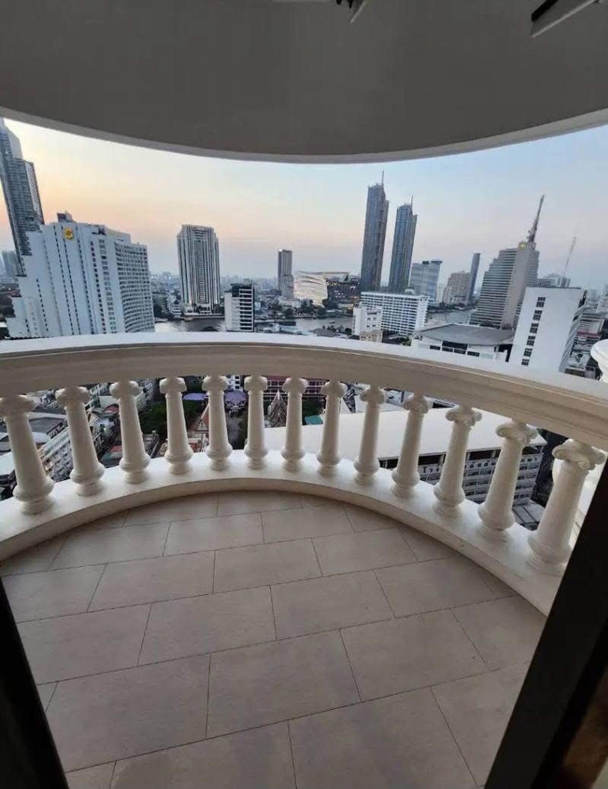 ♕ The Exclusive Luxury Penthouse River view ♕ ชั้น 15+ | วิวแม่น้ำเจ้าพระยา | 2 ห้องนอน 267.00 ตร.ม. | ใจกลางสีลม ใกล้ ฺBTS สะพานตากสิน 550 ม. ,รพ.เลิดสิน 0 เมตร – รูปที่ 2