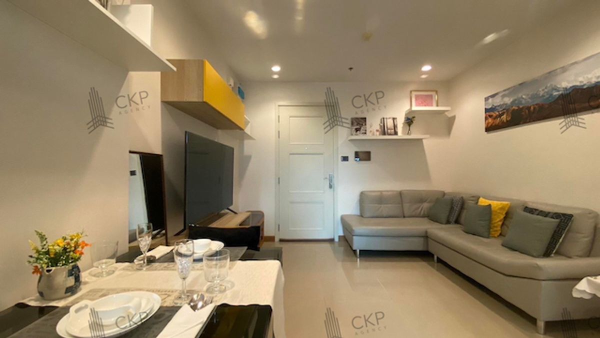 Condo Supalai Wellington 2, located on Thiam Ruam Mit Road, accessible by many routes, near many shopping malls. Condo Supalai Wellington 2, located on Thiam Ruam Mit Road, accessible by many routes, near many shopping malls.