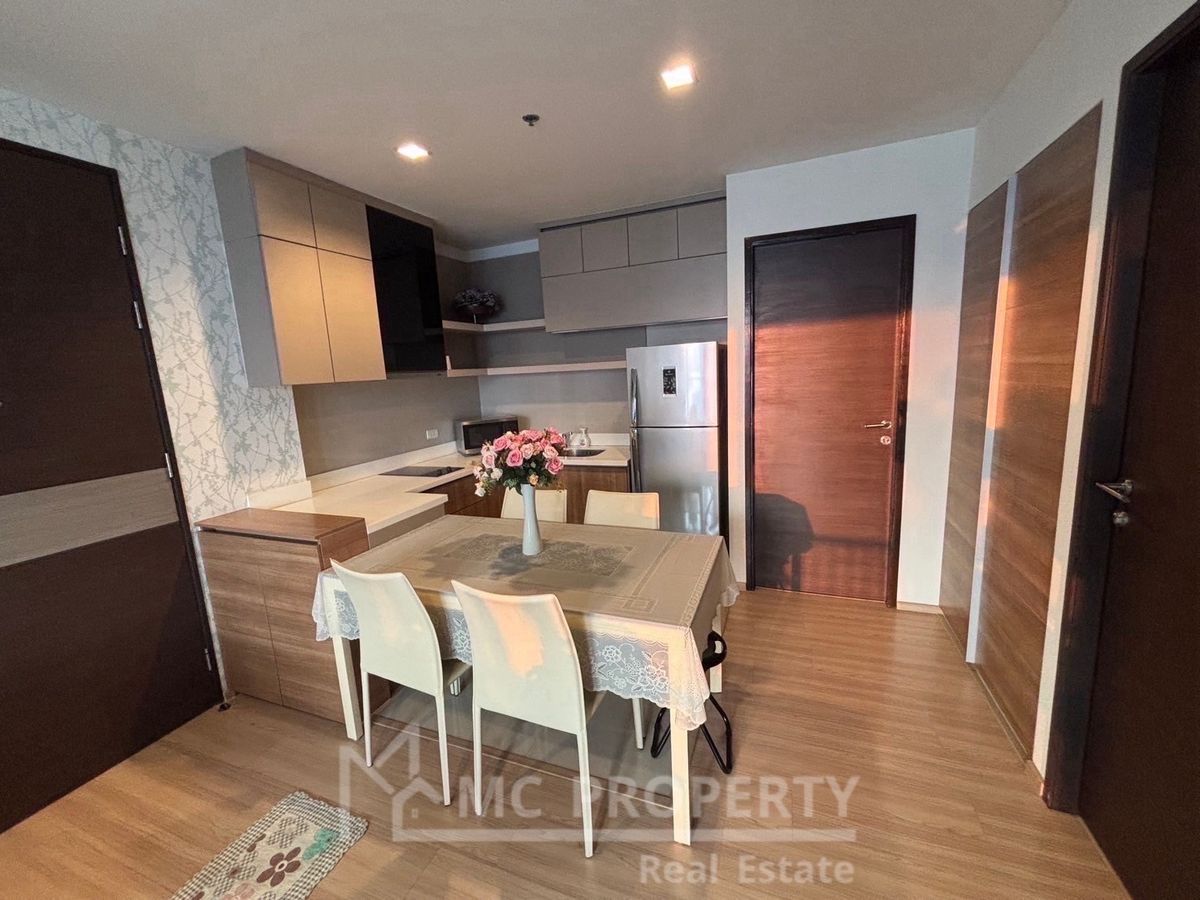 จังหวะ Sathorn 2 ห้องนอน 63sqm View ให้เช่าเพียง 50,000 โปรดติดต่อ 0816878954 จังหวะ Sathorn 2 ห้องนอน 63sqm View ให้เช่าเพียง 50,000 โปรดติดต่อ 0816878954