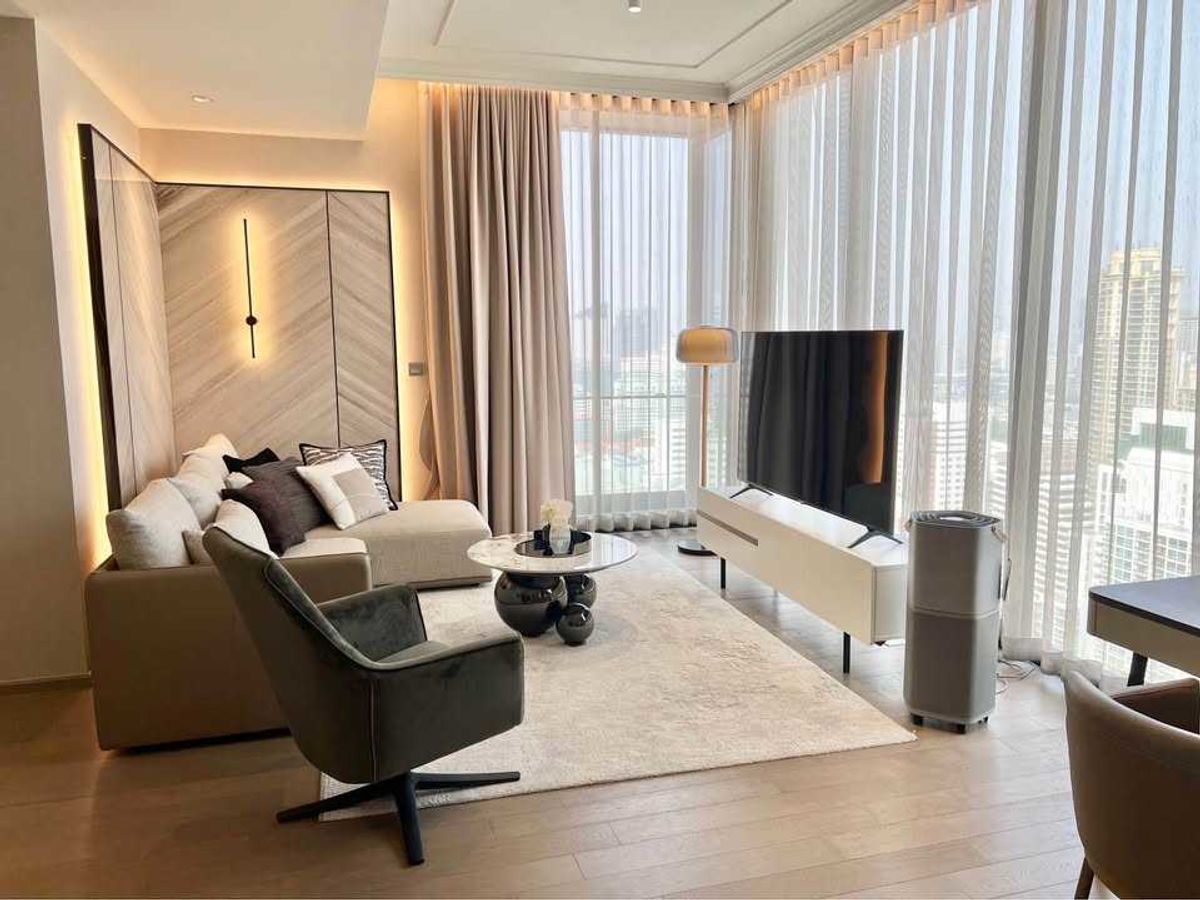 For Rent Celes Asoke 3beds Size 137 SQ.M. F/F For Rent Celes Asoke 3beds Size 137 SQ.M. F/F