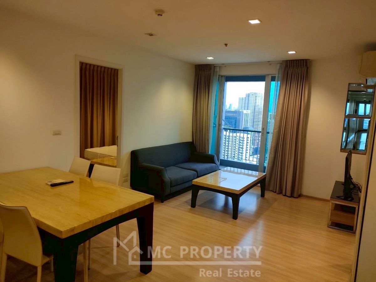 Rhythm Phahol Ari 2 bedroom 65sqm 40Fl++ high floor for rent only 33,000 please contact 0816878954 Rhythm Phahol Ari 2 bedroom 65sqm 40Fl++ high floor for rent only 33,000 please contact 0816878954