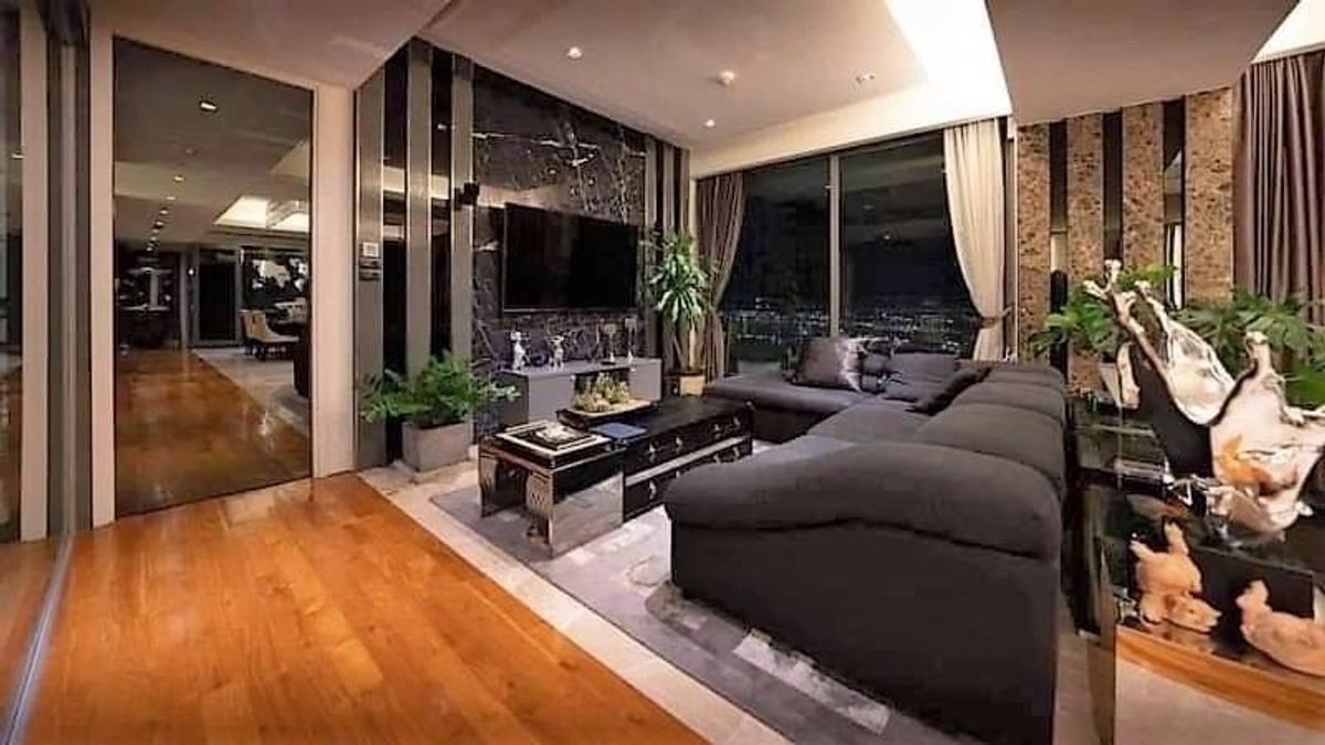 Sell The Pano Rama 3, 36 floors, wing F, central floor-Library-Yoga room, area 243 square meters, 3 bedrooms, 3 bathrooms + guest bathroom, housewife room with bathroom. Sell The Pano Rama 3, 36 floors, wing F, central floor-Library-Yoga room, area 243 square meters, 3 bedrooms, 3 bathrooms + guest bathroom, housewife room with bathroom.