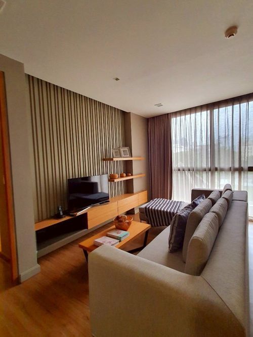 🏡 For Rent – Luxury Condo in the Heart of Sukhumvit Fully furnished &amp; move-in ready. Peaceful and private atmosphere with convenient access to BTS Asoke &amp; MRT Sukhumvit.