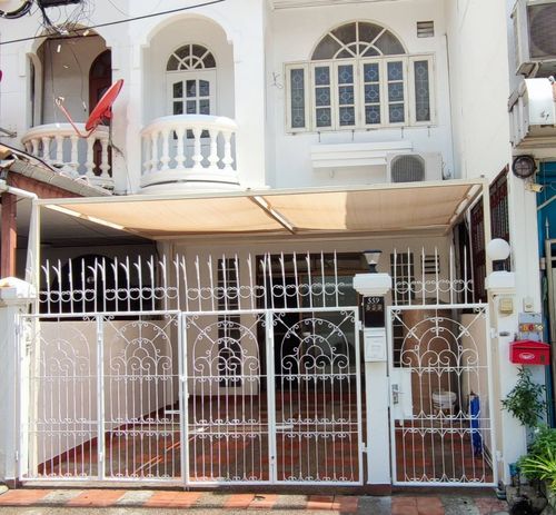 Townhouse Soi Phatthanakan 29 /2 Bedrooms (Sale with Town), Townhouse Soi Phatthanakan 29 /2 Bedrooms (Sale with Tenant) FON065