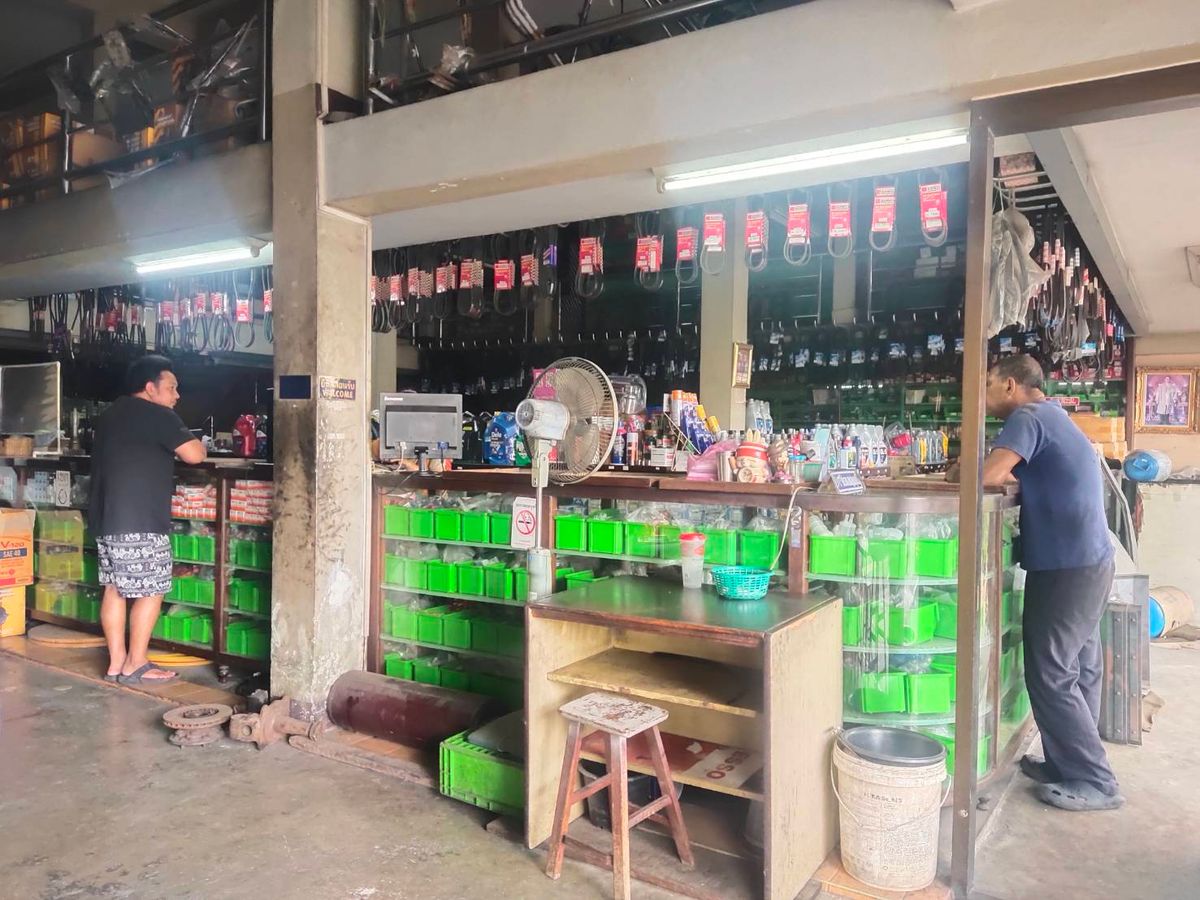 ขาย อาคารพาณิย์ 6 ห้อง กิจการร้านอะไหล่รถยนต์ ทำเลทอง ติดถนนเพชรเกษม – รูปที่ 4