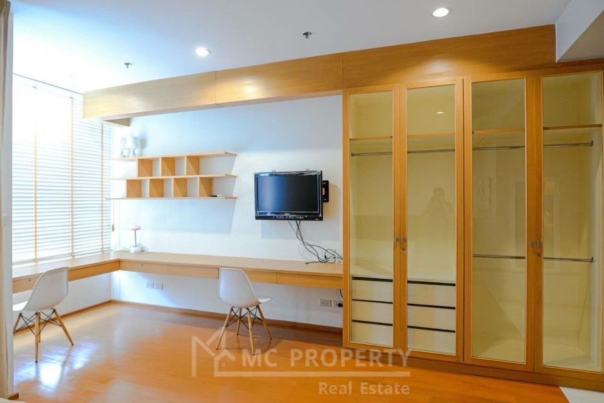 Villa Rachatewi 1 ห้องนอน 42sqm ชั้นสูงให้เช่าเพียง 20,000 โปรดติดต่อ 0816878954 Villa Rachatewi 1 ห้องนอน 42sqm ชั้นสูงให้เช่าเพียง 20,000 โปรดติดต่อ 0816878954