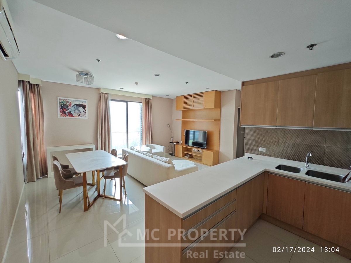 Villa Asoke 2 bedroom 81.5sqm 15fl++ for sale only 12.49Mb please contact 0816878954 Villa Asoke 2 bedroom 81.5sqm 15fl++ for sale only 12.49Mb please contact 0816878954
