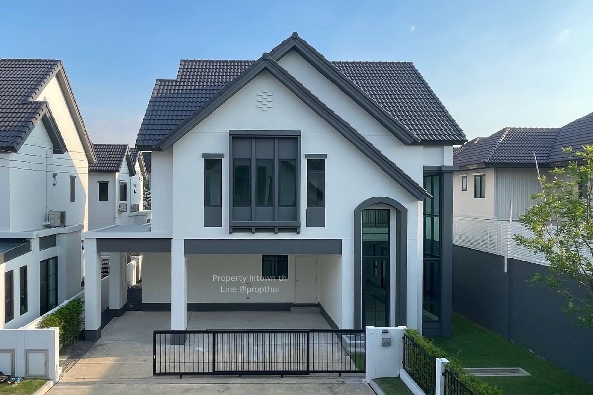Single house for sale: Entrance to near the Club House, near Salaya, the project is successful. Single house for sale: Entrance to near the Club House, near Salaya, the project is successful.