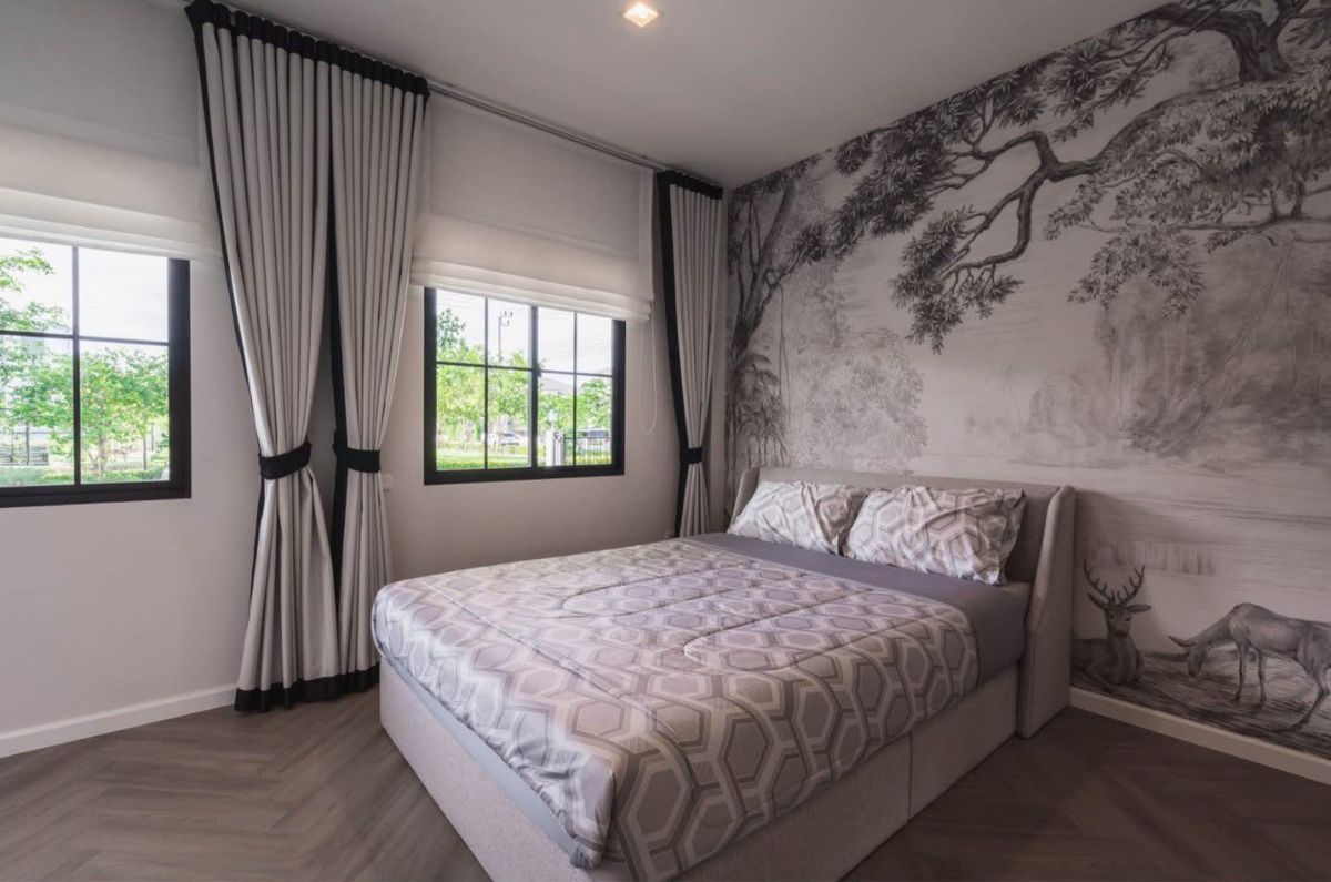 ♕ Modern French Style ♕ บ้านเดี่ยว 2 ชั้น | ขนาด 107.70 ตร.ม. พื้นที่ใช้สอย 354.00 ตร.ม. | 4 ห้องนอน 5 ห้องน้ำ 3 ที่จอดรถ | ใกล้ถนนกาญจนาภิเษก, ตลาดธนบุรีสนามหลวง 2 km. – รูปที่ 2