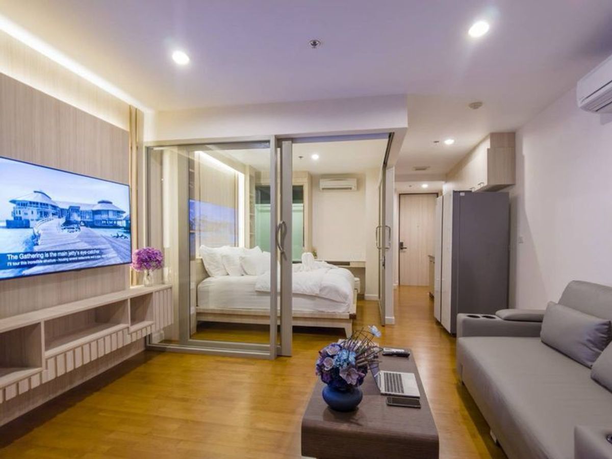 Condo for sale in Hua Hin Boathouse Huhin, Cha -am, Petchaburi, new renovated with new furniture. Condo for sale in Hua Hin Boathouse Huhin, Cha -am, Petchaburi, new renovated with new furniture.
