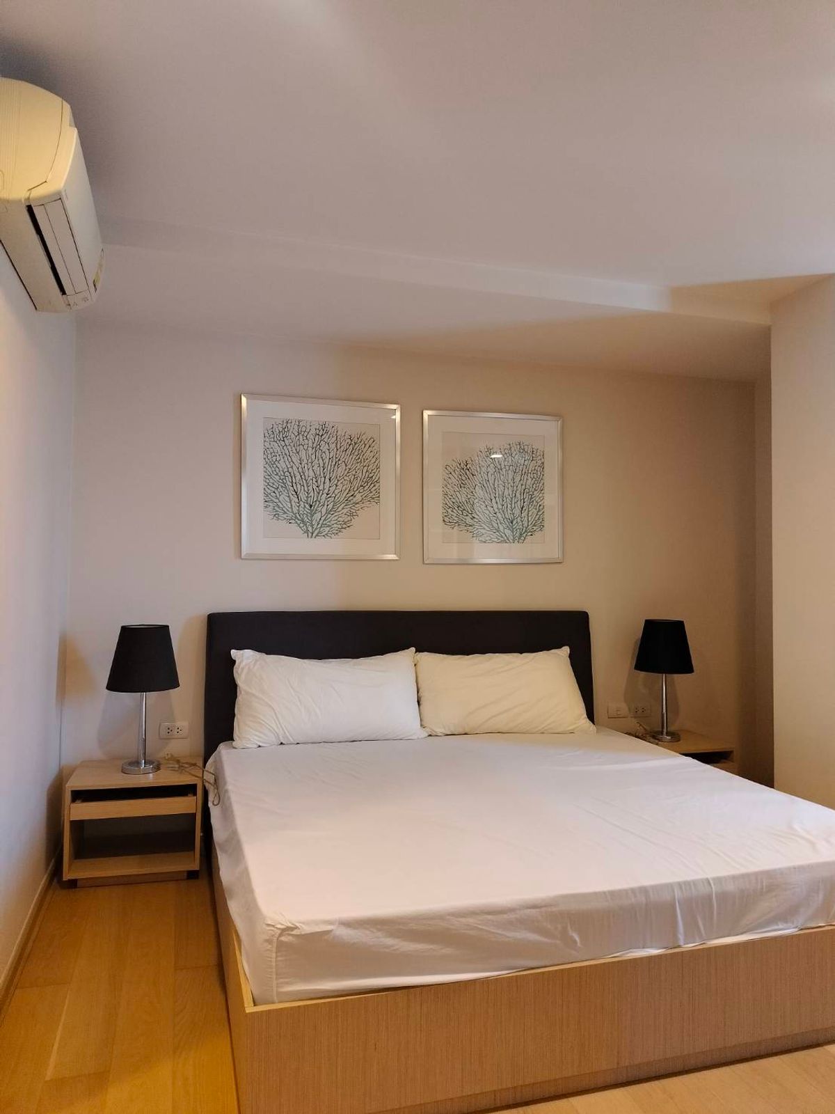 Condo for rent Liv@49