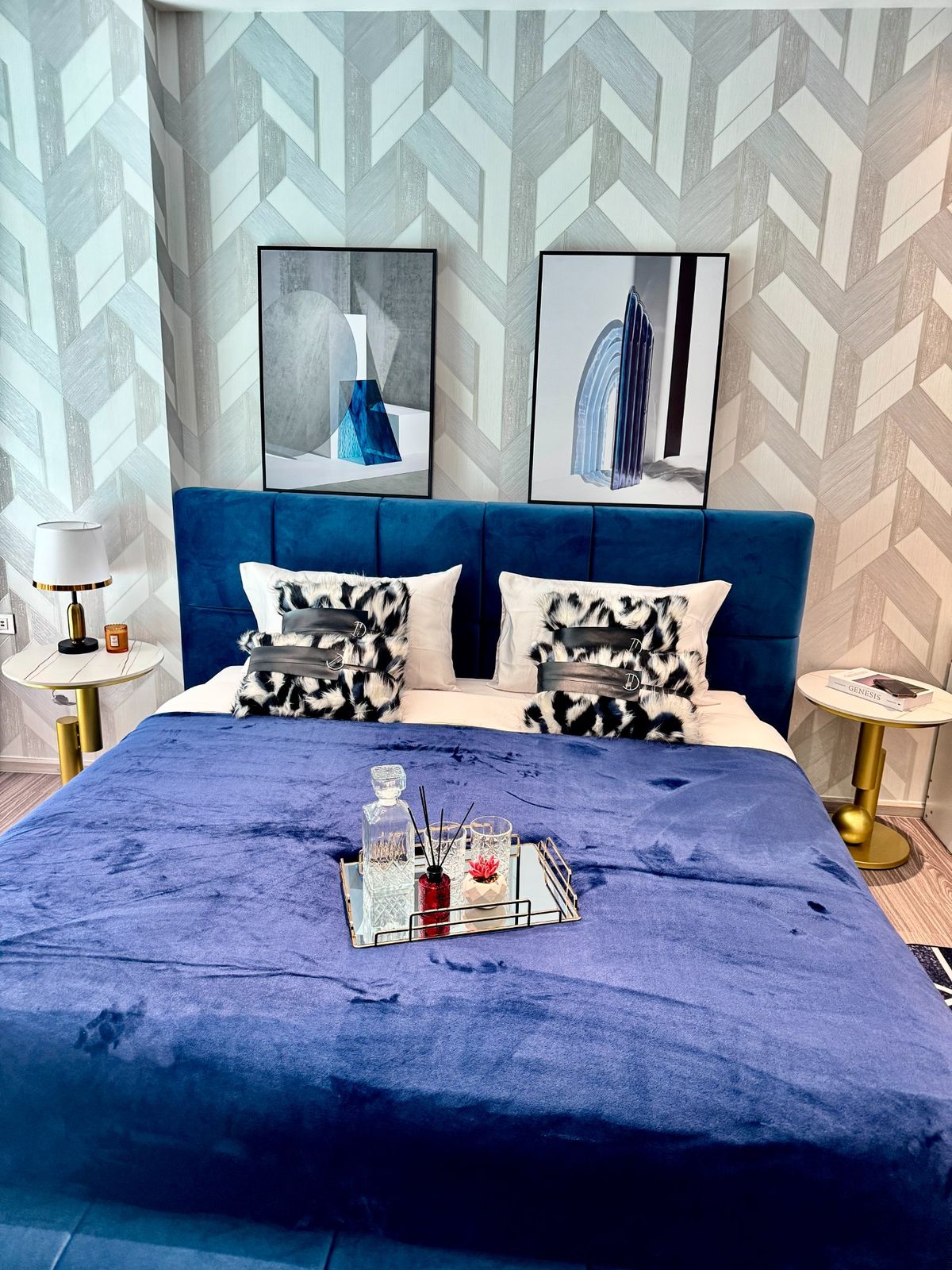 ● Poolside Room ● ชั้น 0+ 110.00 ตร.ม.| 3 ห้องนอน 2 ห้องน้ำ ตกแต่งครบ | ใกล้ สวนเบญจกิติ 200 ม., BTS อโศก 550 ม., BTS นานา 600 ม., Terminal 21 700 ม. – รูปที่ 2