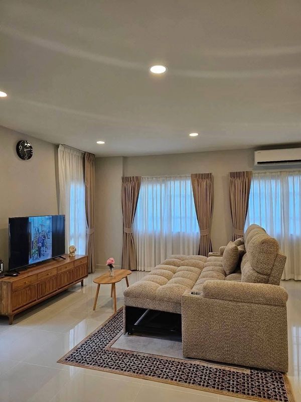 🏡✨ 高端豪华独栋别墅出租｜Centro Bangna ✨