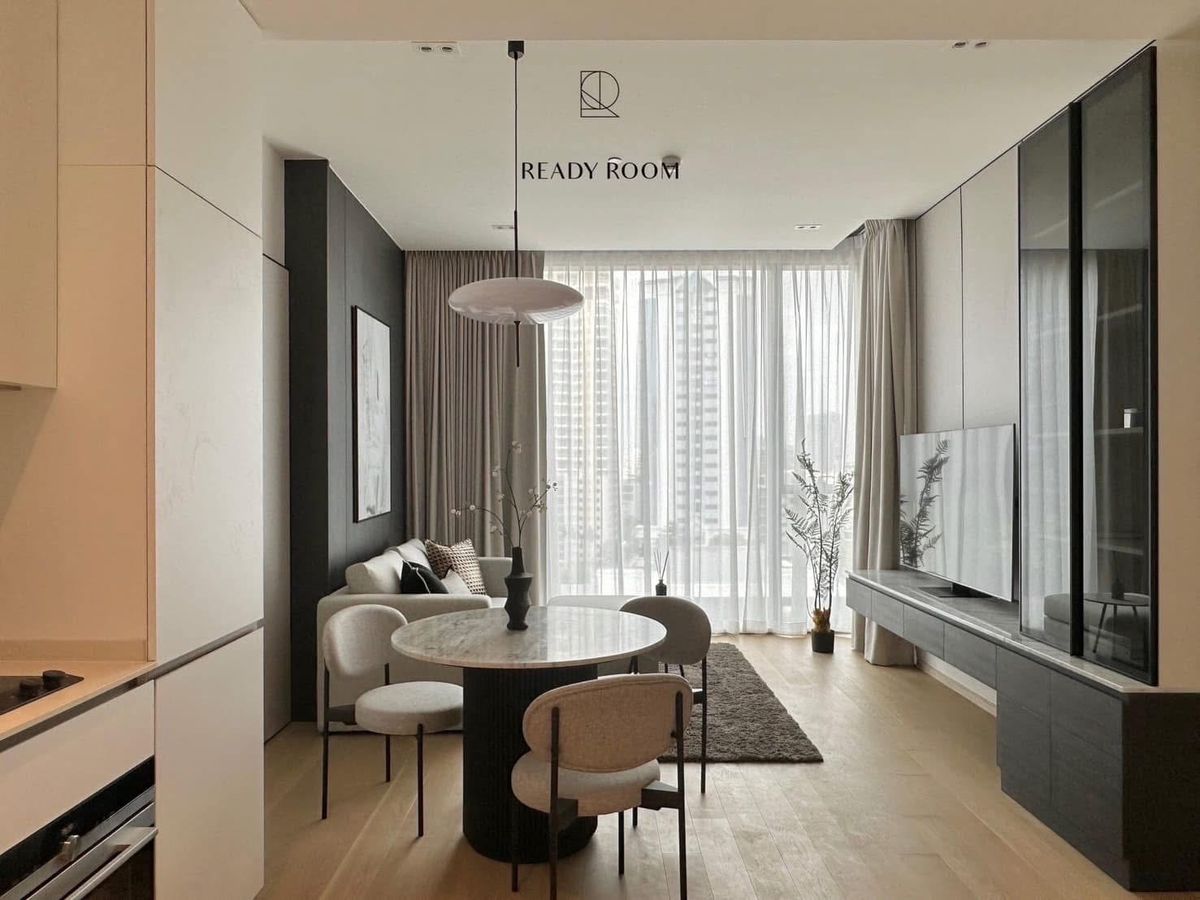 The Strand Thonglor 1bed Rent : 75,000 Call/Line : 0954597992 The Strand Thonglor 1bed Rent : 75,000 Call/Line : 0954597992