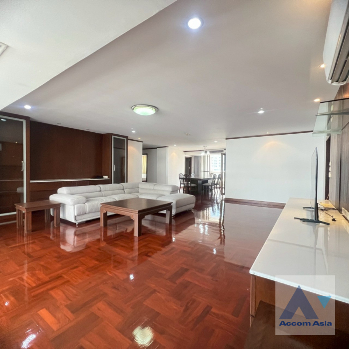 🔼AccomA🔽 Pet friendly 3 Bedrooms Apartment for Rent in Sukhumvit, Bangkok near BTS Phrom Phong at Family Size Residence Starting at 280 Sqm (AA45628)