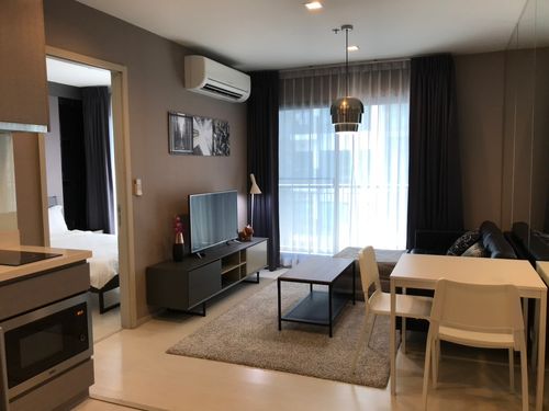 For rent condo Rhythm 36-38 2Beds with corner room (S03-2011) 