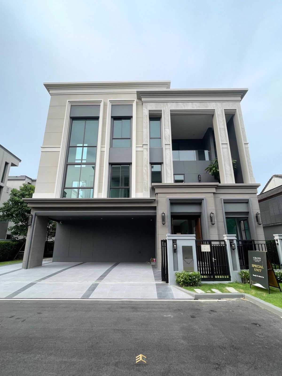 Do not miss‼ ️ Special price conversion: Grand Bangkok Boulevard Pinklao - Borom Borom 🔺 Special 43 million baht 🔺