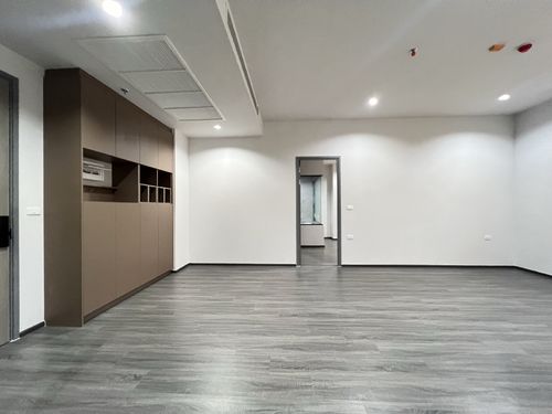 Cheaper than the project, 3 million, down payment sale, 2 bedrooms, size 65 sq m., north side, corner room, Ideo Sukhumvit Rama4, near BTS Phra Khanong, call 062-339-3663.