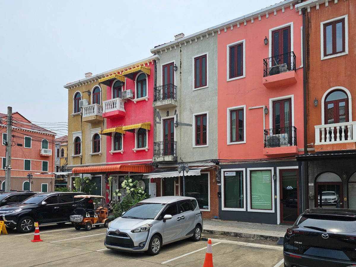 เวนิส ดิ ไอริส วัชรพล / อาคารพาณิชย์ 3 ชั้น (ขาย), Venice The Iris Watcharapon / Commercial Building 3 Storey (FOR SALE) TAN790 เวนิส ดิ ไอริส วัชรพล / อาคารพาณิชย์ 3 ชั้น (ขาย), Venice The Iris Watcharapon / Commercial Building 3 Storey (FOR SALE) TAN790